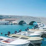 Amazing In Pag With House Sea View Apartament Bosana