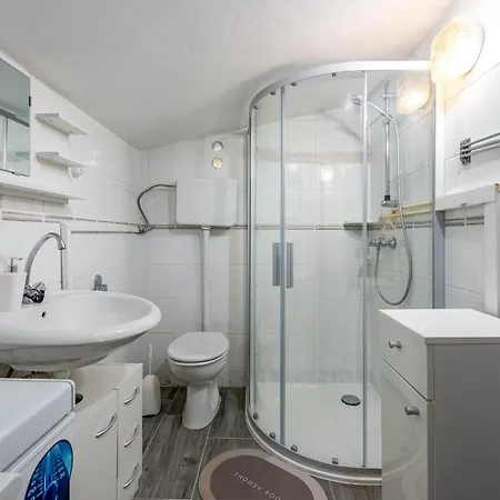 Amazing In Pag With House Sea View Appartamento
