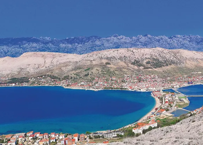 Cozy In Pag With Wifi Daire *