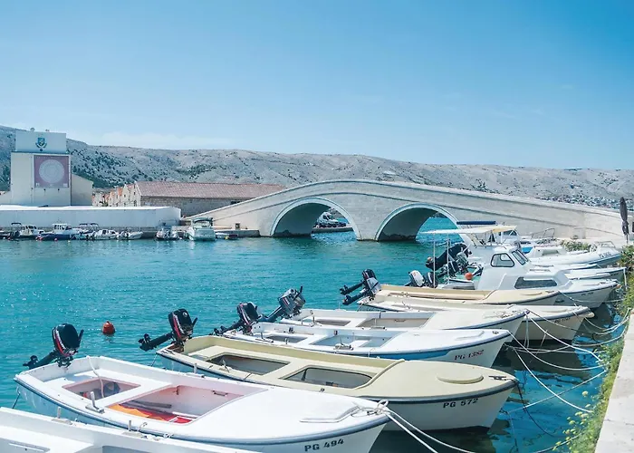 Cozy In Pag With Wifi Appartamento Bosana