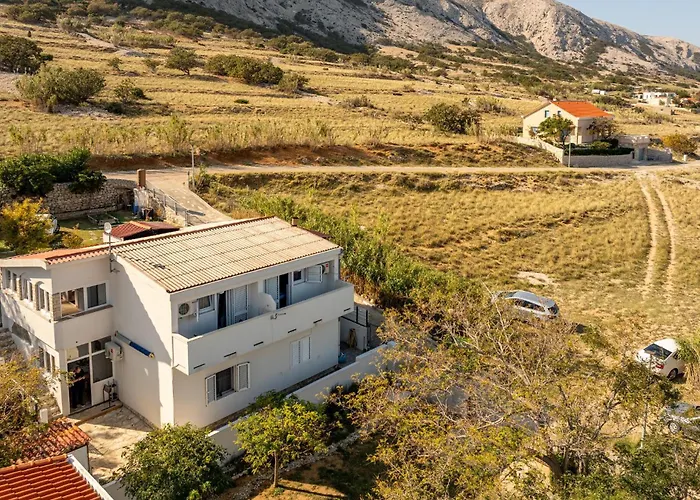 Cozy In Pag With Wifi *